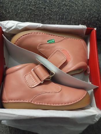 Kickers neuves pour fille en taille 25
