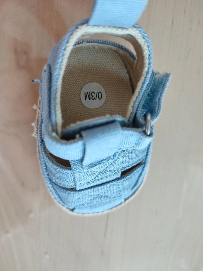 Jolies petites chaussures effet espadrilles neuve taille 0/3mois - photo numéro 5