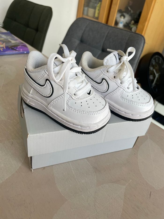 Nike air force 1 bébé