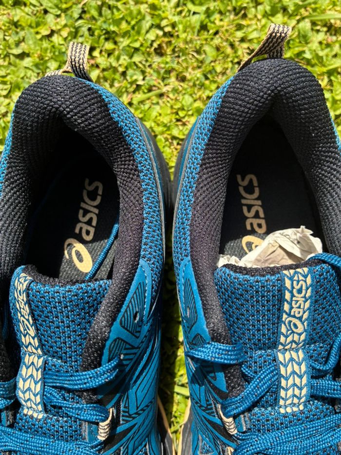 Baskets asics gel venture 8 bleu marine et beige pointure 44 neuves - photo numéro 7