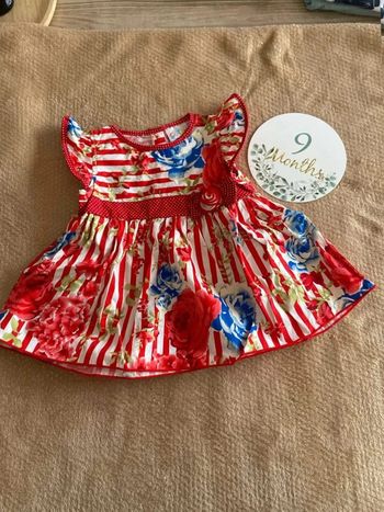 Robe fleuries  9  mois