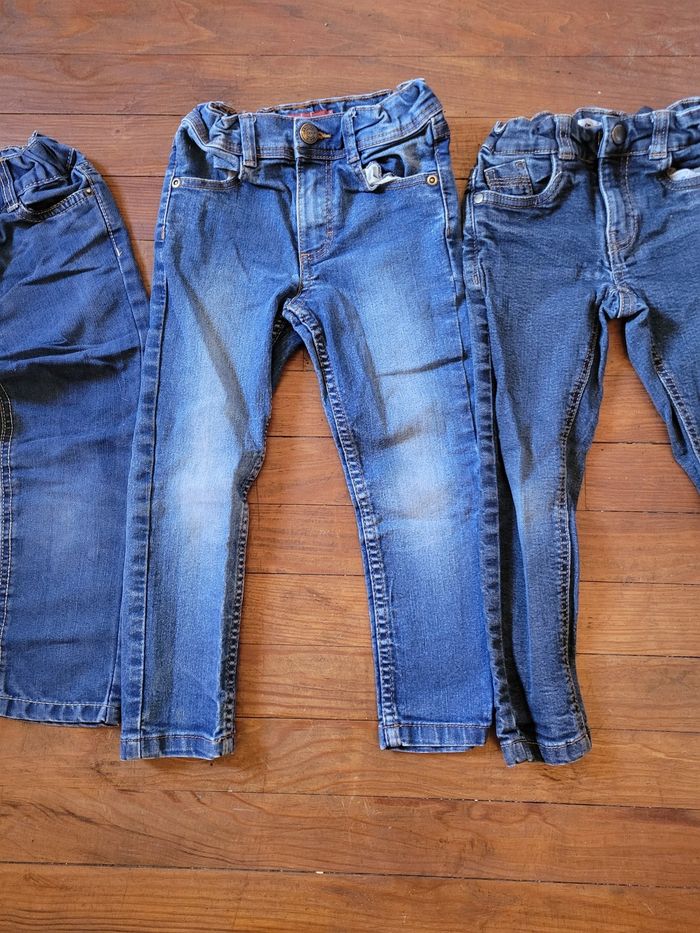 Lot de 3 jean garçon 4ans - photo numéro 3
