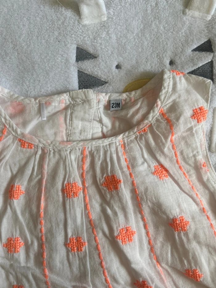 Robe blanche et orange - photo numéro 2