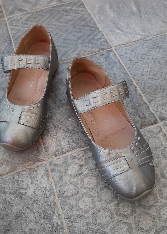 Ballerines en cuir argenté - photo numéro 3