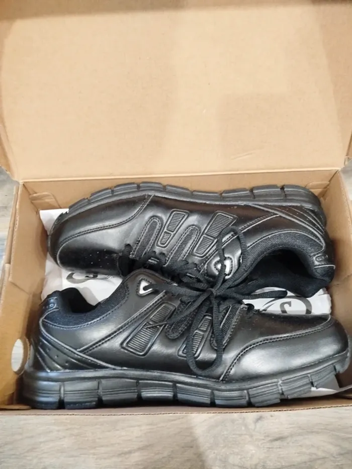 Chaussures spalding neuve - photo numéro 2