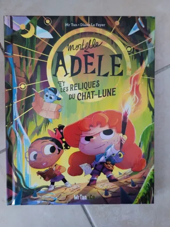 Livre mortelle adele et les reliques du chat lune