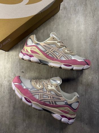 asics gel nyc couleur rose taille 43,5 