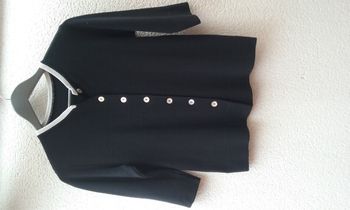 gilet noir et blanc femme