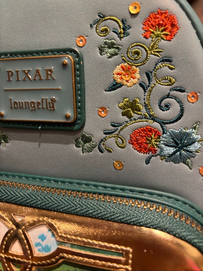 Loungefly rebelle  Disney - photo numéro 2