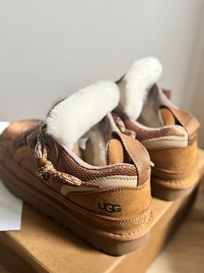 Ugg Lowmel marrons - Taille 38 - photo numéro 2