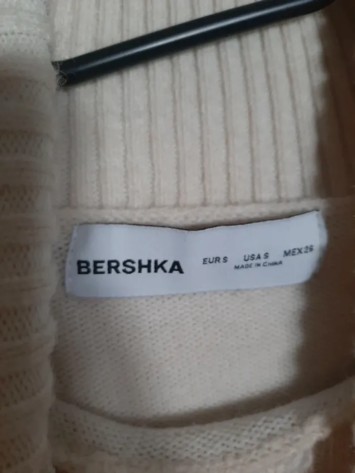 Pull bershka - photo numéro 2