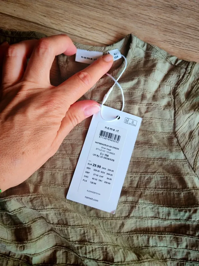 Robe fille 9 ans neuve - photo numéro 4