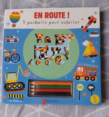 Neuf/activité 3ans+ "Livre à pochoirrs" inclus feuilles & crayons