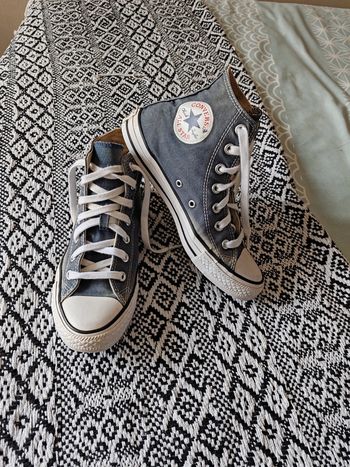 Converse montantes femme bleues peu portées, lavées, lacets neufs 38