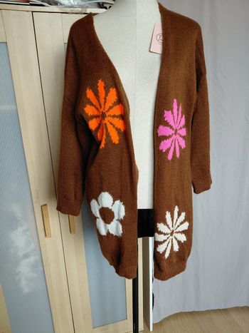 Très joli gilet mi long avec des fleurs femme T U 