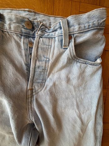 Jean Levi’s 501 crop 25x26