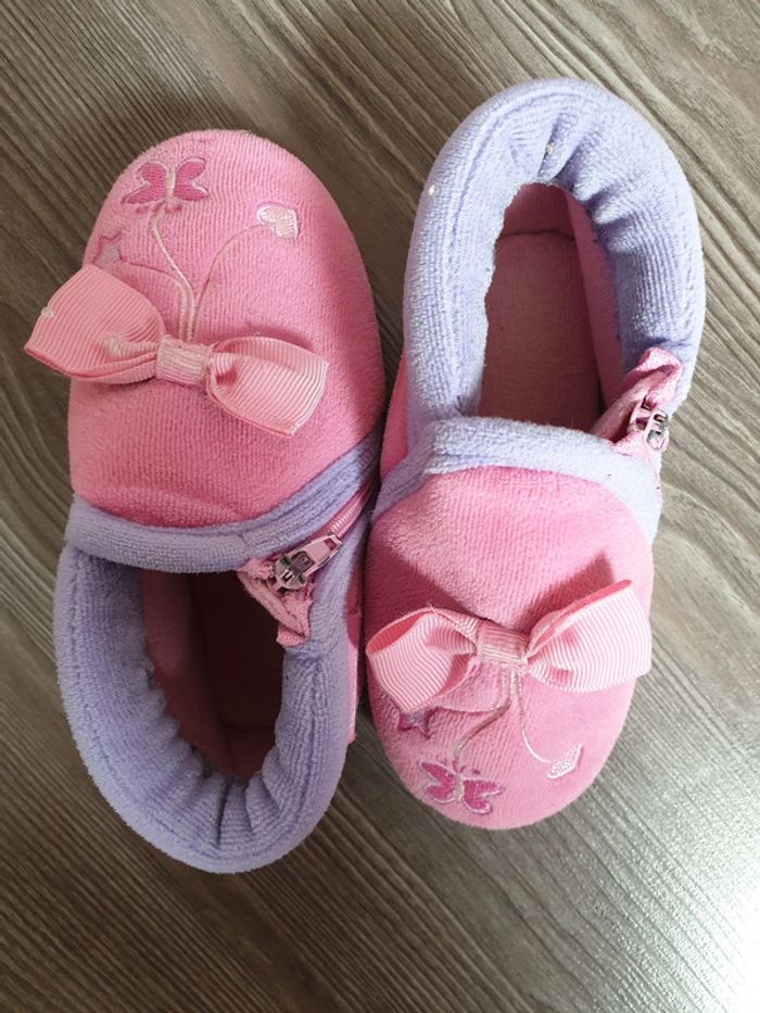 Chaussons Isotoner pointure 22 - photo numéro 3