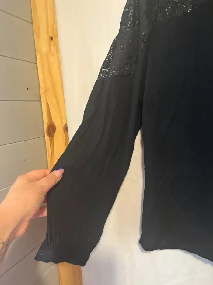 blouse noire - photo numéro 3