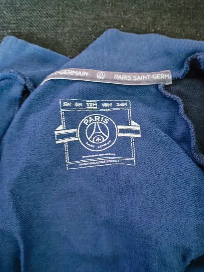 Ensemble survêtement PSG - photo numéro 2