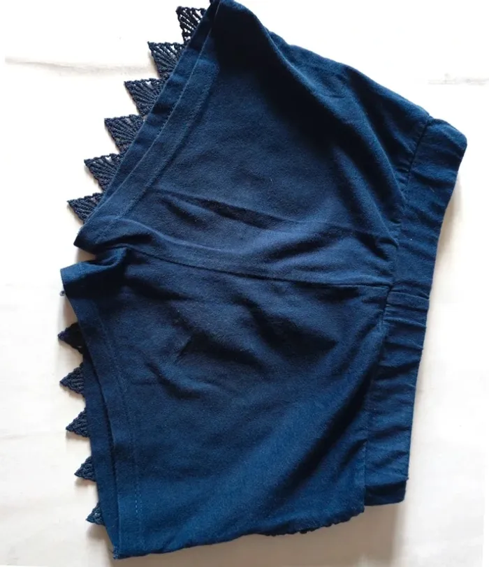 Short marine Primark 3/4ans - photo numéro 3