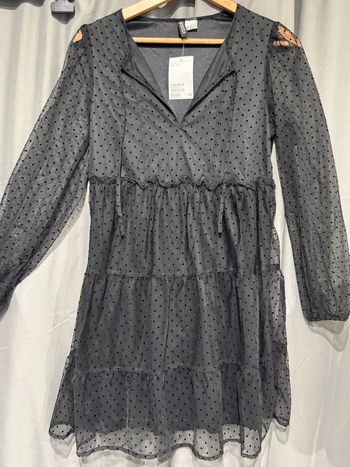 Robe H&M neuve tailles ok S ( taille grand )