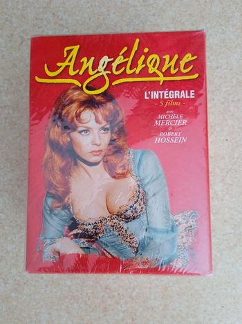 Coffret  5 K7 VHS Angélique L'intégrale