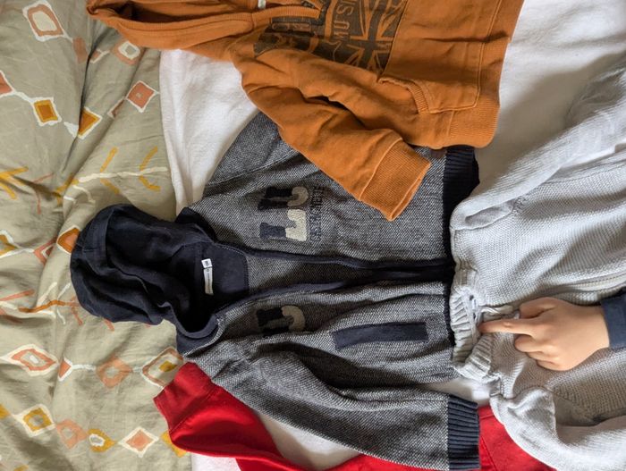 Pulls et gilets - photo numéro 9