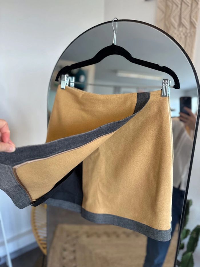 Jupe Fendi modèle vintage en laine camel,taille 38 - photo numéro 5