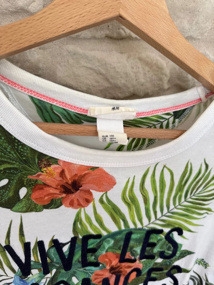 Tee shirt H&M « vive les vacances » taille 14/15 ans - 4 € - photo numéro 2