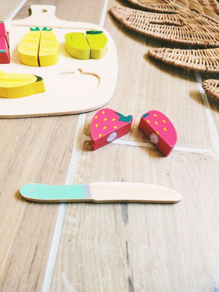 🍓Dinette puzzle 2 en 1 fruits à scratch sur plateau en bois - photo numéro 3