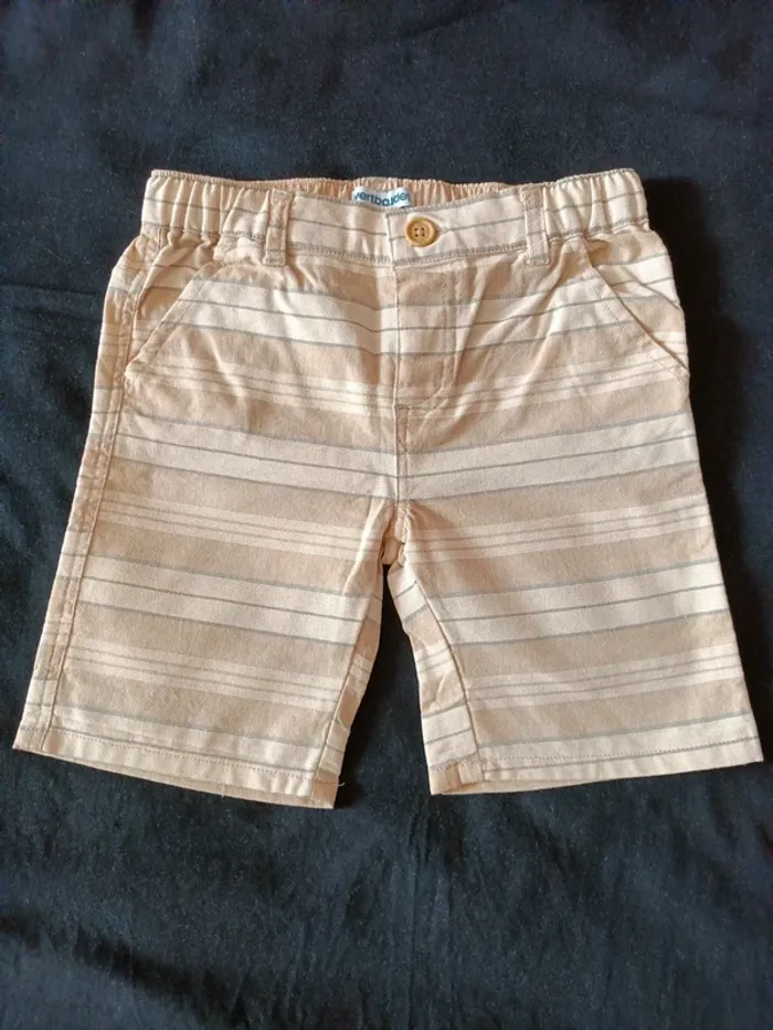 Short 3 ans