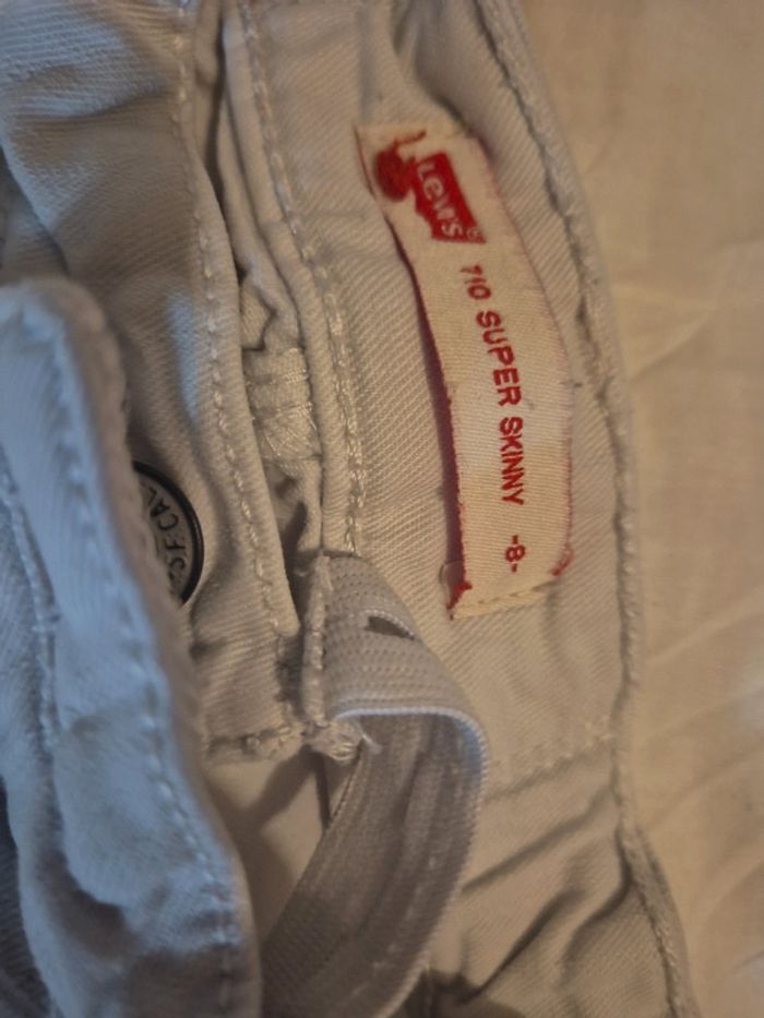 Jean levi's blanc 8ans - photo numéro 3