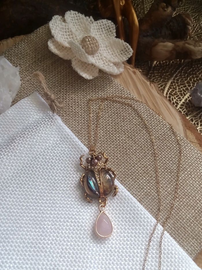Collier scarabée ormeaux et pierre de quartz rose - photo numéro 3