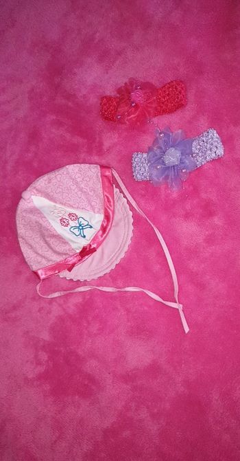 Casquette bandeaux bébé fille