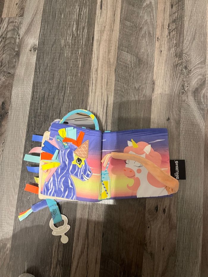 Livre d’éveil sensoriel bébé Kikimooos - photo numéro 2