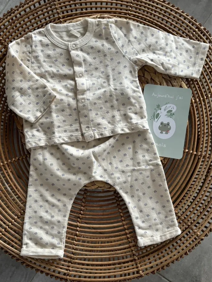 Ensemble, petit bateau, taille six mois neuf