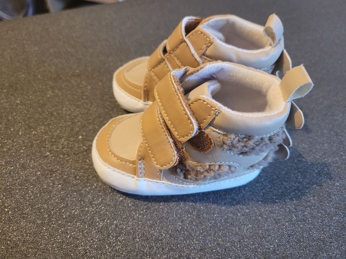 Petit chausson basket - photo numéro 3