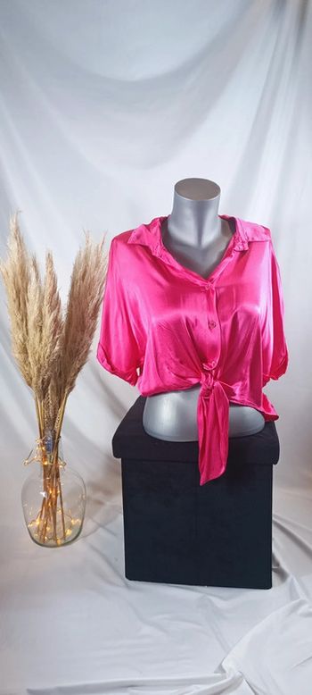 🔥 chemise satiné rose taille unique 🔥