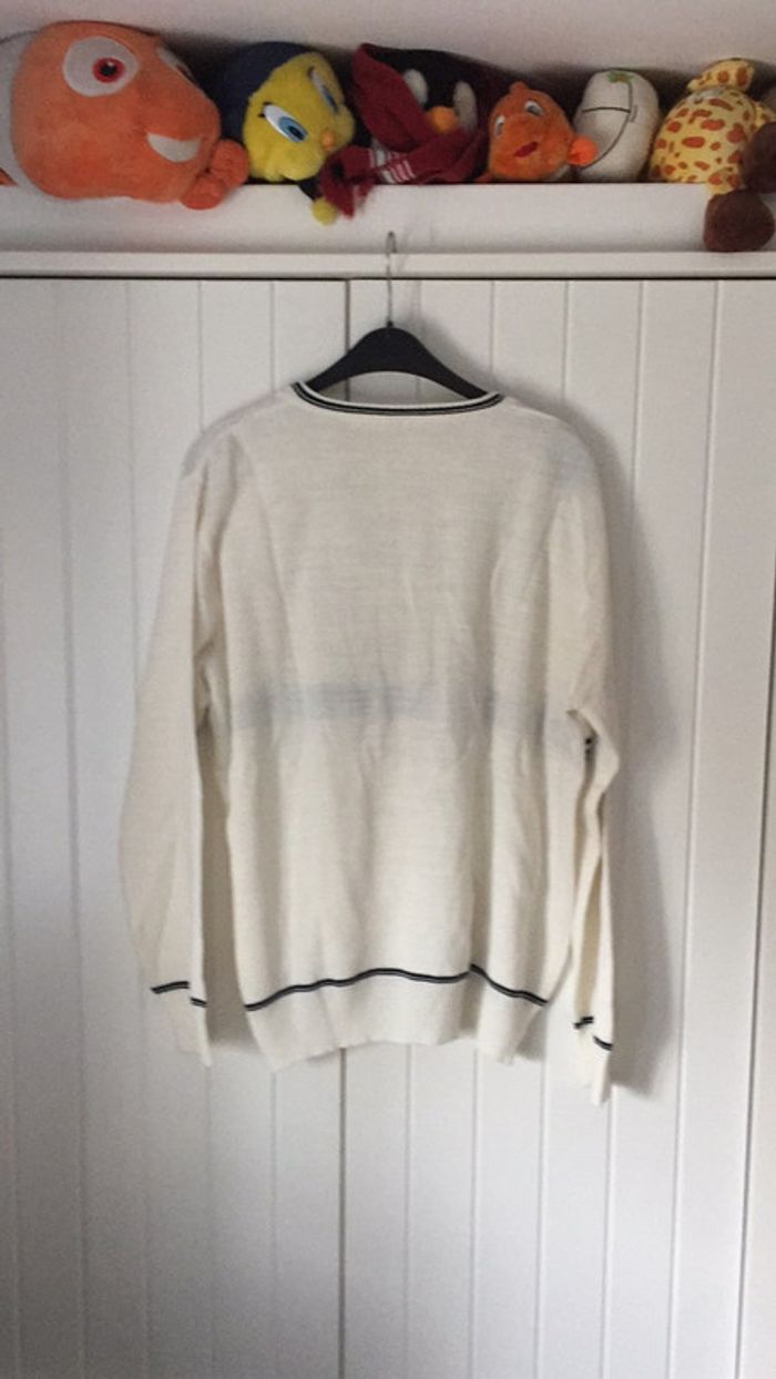 Pull col V (jusqu’à moins 50% à partir de 5articles.) - photo numéro 2