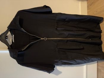 robe noir avec fermeture éclair
