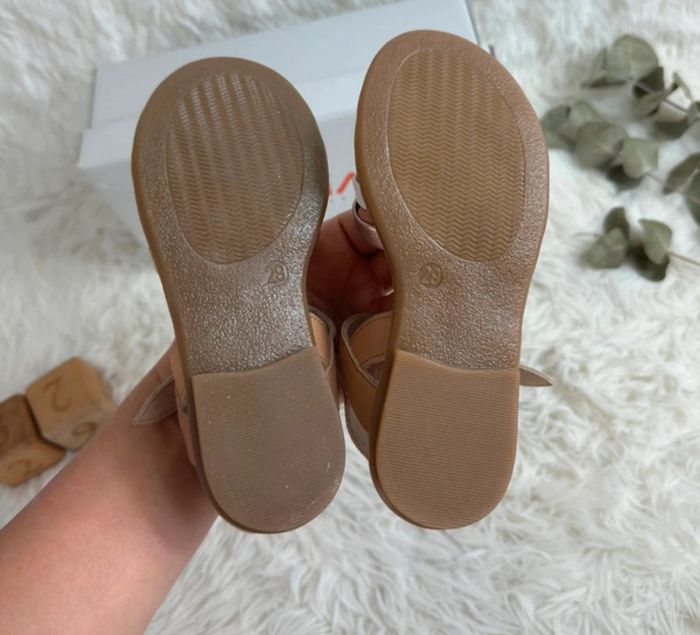 Paire de sandales Reqins taille 29 - photo numéro 5