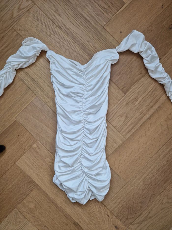 Robe écru Taille S H&M épaules dénudées