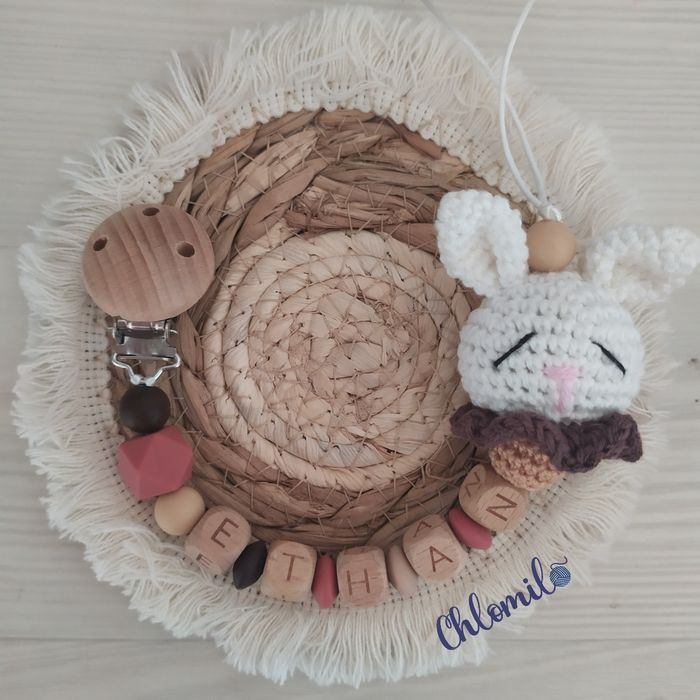 Attache tétine personnalisée