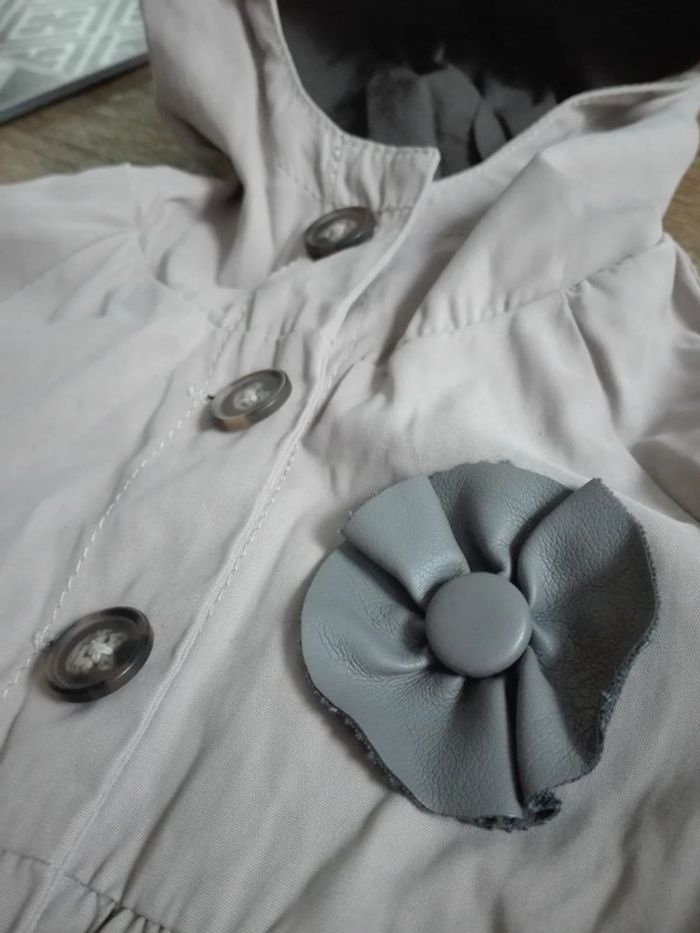 Manteau veste fin trench bébé fille 6 9 mois créateur unique beige marron taupe élégant - photo numéro 2