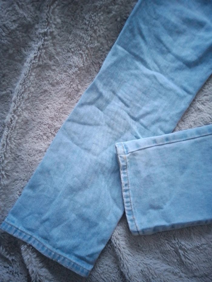 Jean large 11 / 12 ans - photo numéro 4