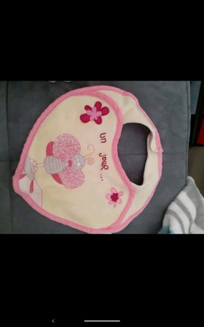 Bavoir - photo numéro 1