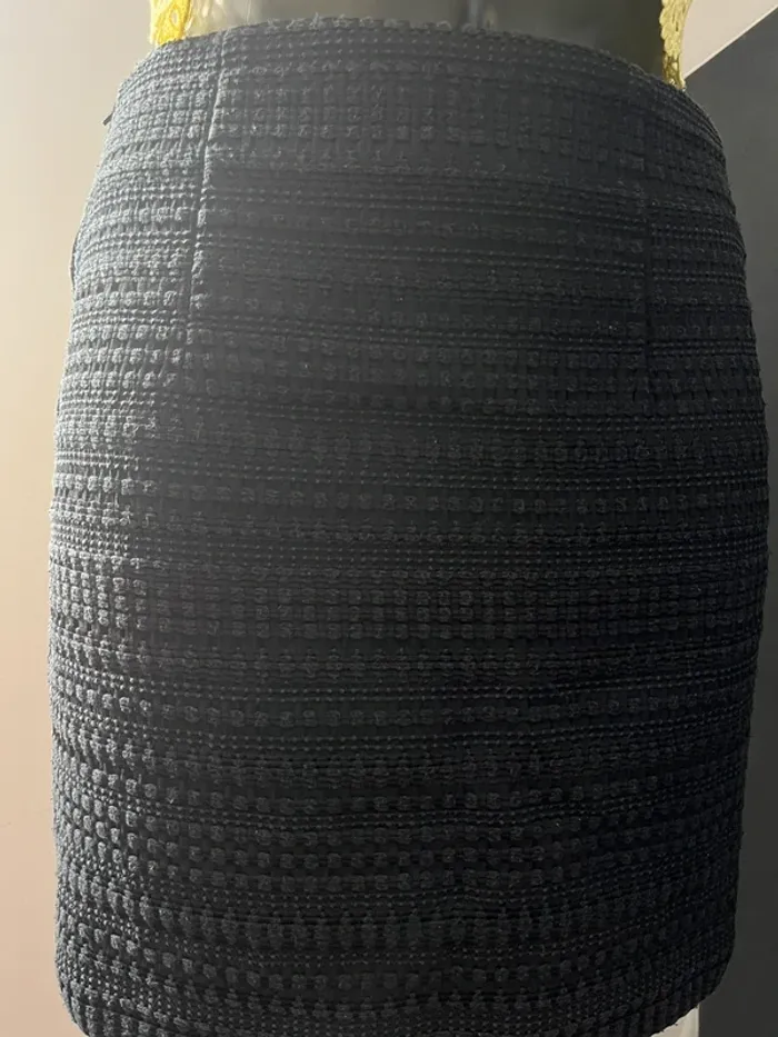 Jupe trapèze noire H&M 38 - photo numéro 2