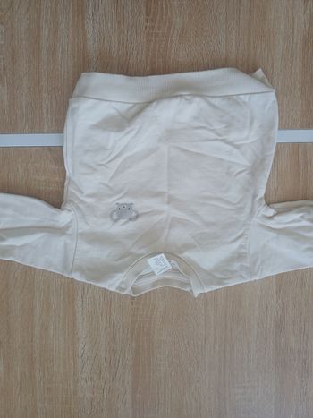 Sweat beige bébé 3 mois