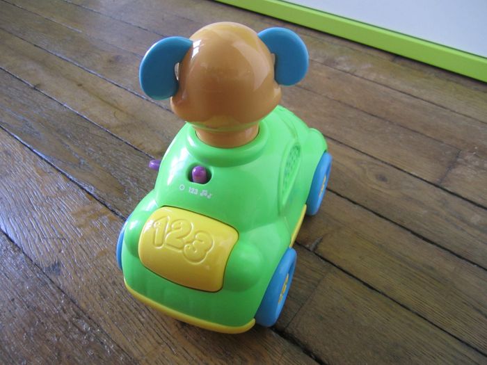 Voiture De Puppy Fisher Price à partir de 12 mois - photo numéro 2