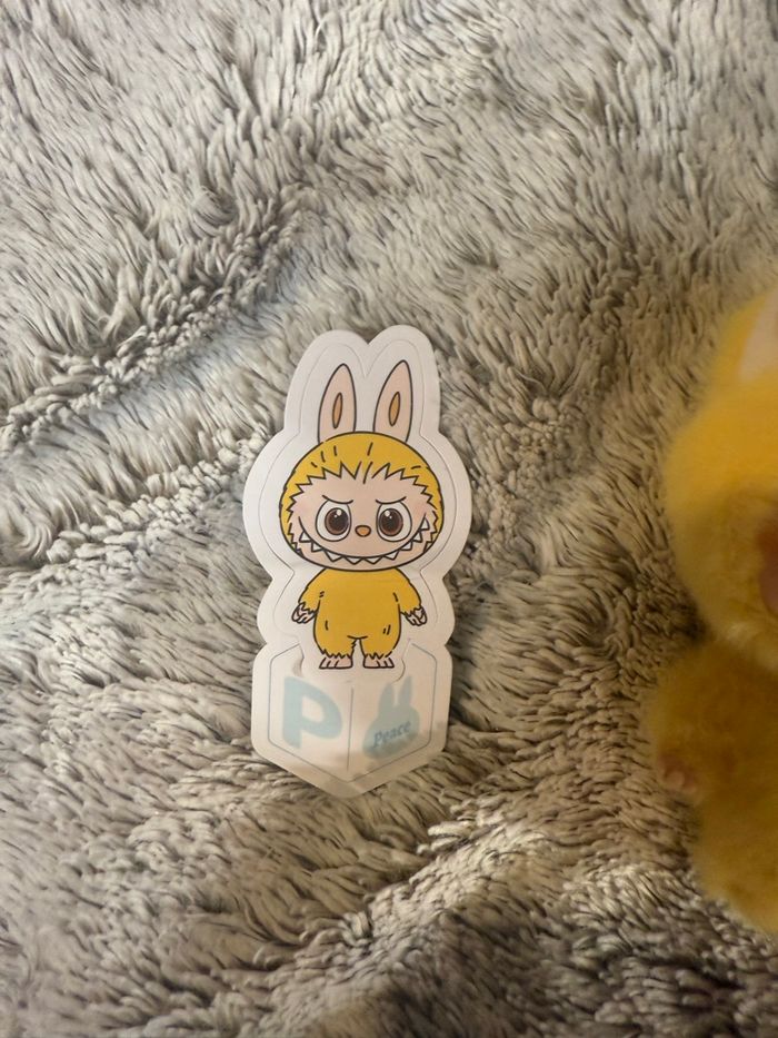Popmart labubu pin for love lettre P - photo numéro 4